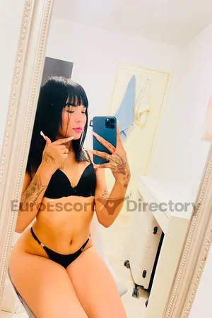 Zoe