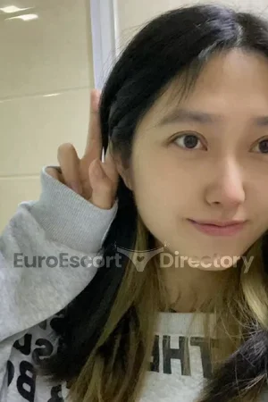 Abby Euro Escort