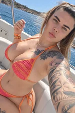 Zoe