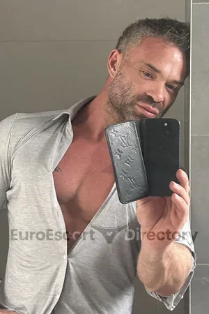 Сэм - бисексуал Euro Escort