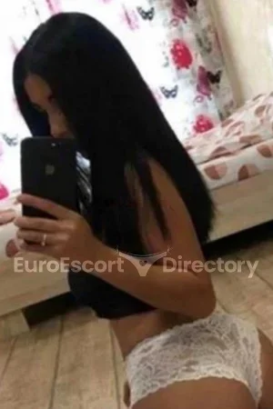 Andreea escort
