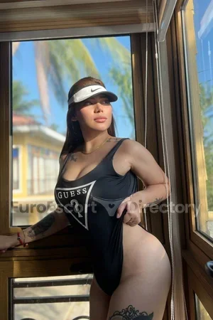 Amalia Grey