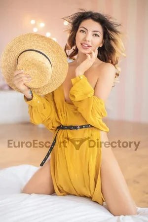 Anna Euro Escort