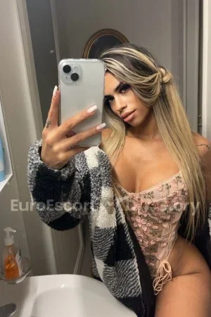 Mia Euro Escort