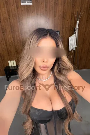 Chloe