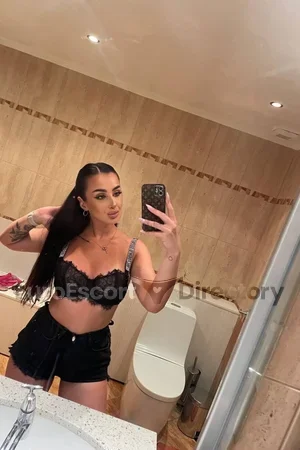 Suwanna Euro Escort