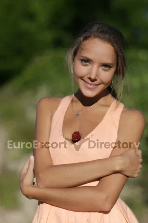 Kira Euro Escort