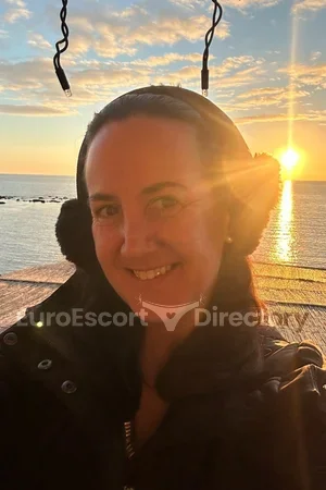 Dr Resa Euro Escort