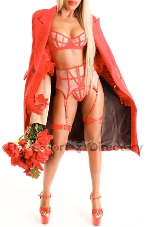 Nia Fairchild escort