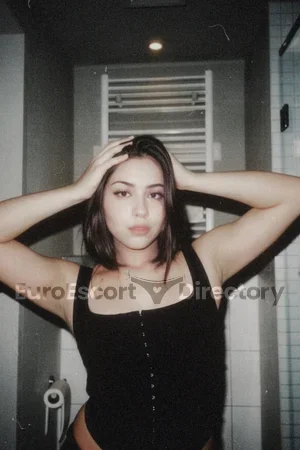 Emma Lodi escort