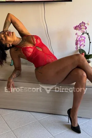 Karina Euro Escort