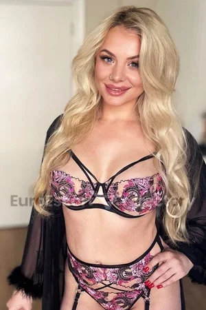 Elizabeth Pornstar Euro Escort