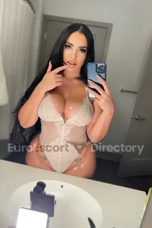 Kamra Euro Escort