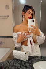 Mia
