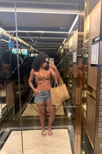 Larissa Massage