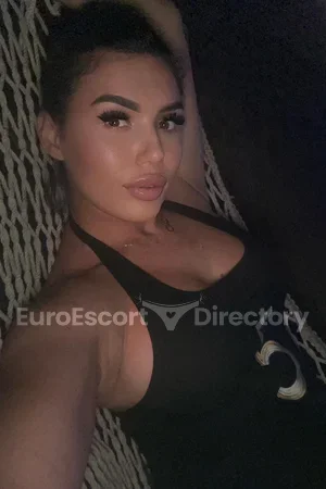 Aysha Euro Escort