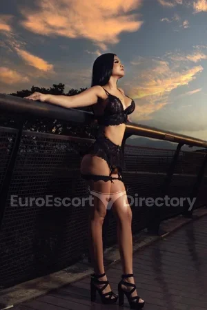 Victoria Euro Escort