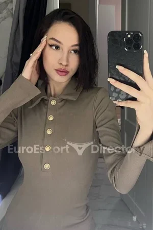 Carla Euro Escort