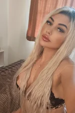Kim Masseuse