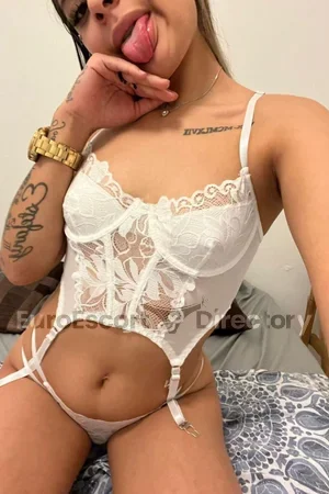 Mia