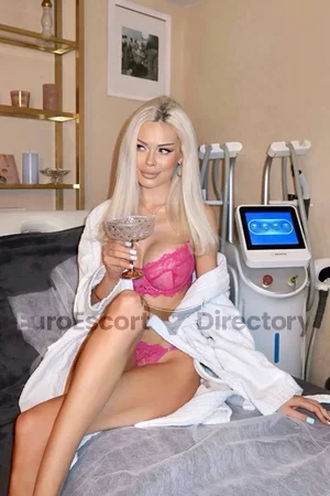 Juliana Euro Escort