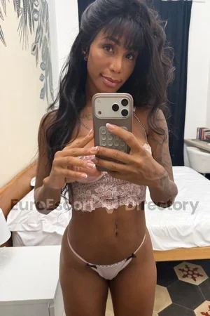 Lavinia Euro Escort