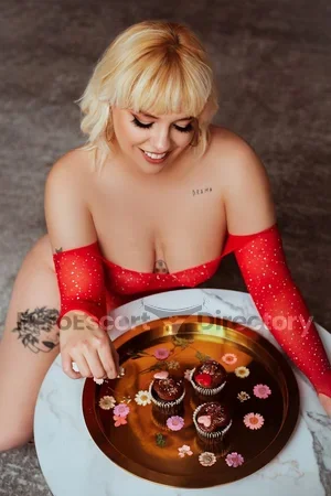 Adore Goldman Euro Escort