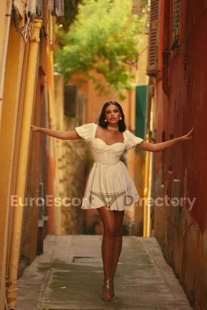 Mari Euro Escort