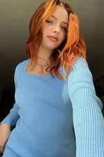 Mia
