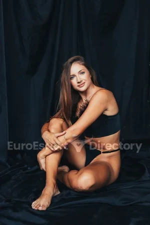 Viola escort