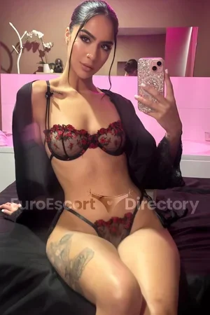 Noa Euro Escort