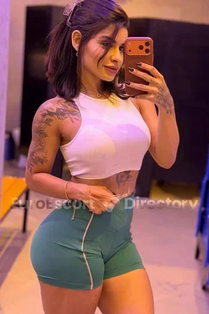 Selena Valliant Euro Escort