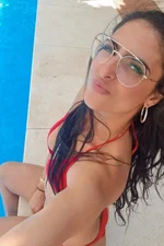 Mia Masseuse