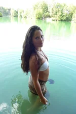 Leona
