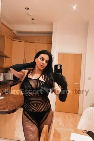 Zeyneb escort