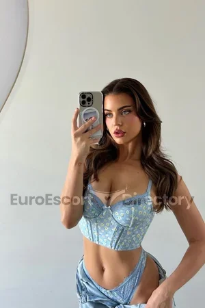 Nadya Euro Escort