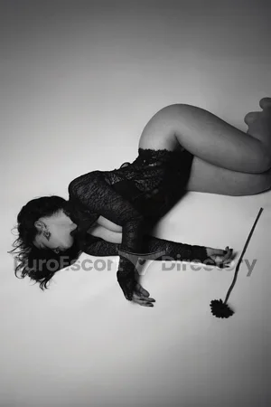 Layla Ivy Euro Escort