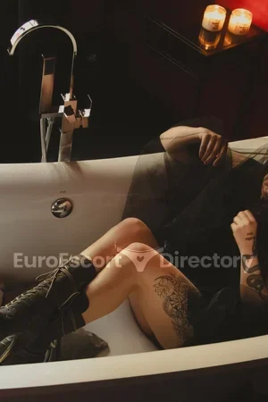 Nicolle Kitty Euro Escort