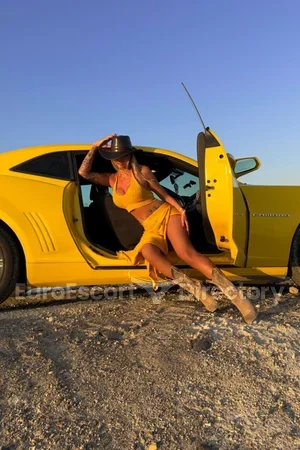 Alina escort