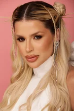 Khloe