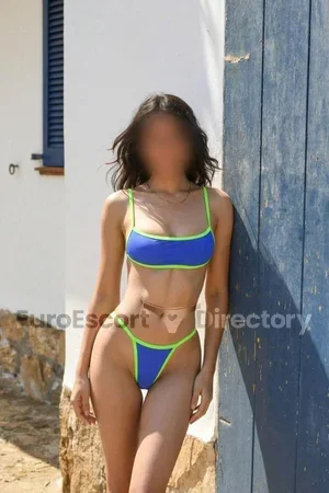 Yara Euro Escort