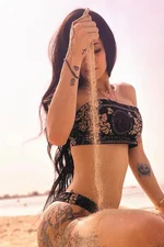 Mia