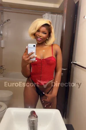 Zuri escort
