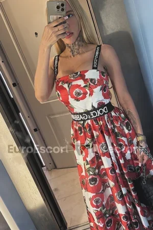 Martina escort