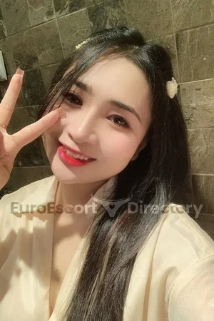 Jenni Euro Escort