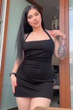 Karolina Masseuse