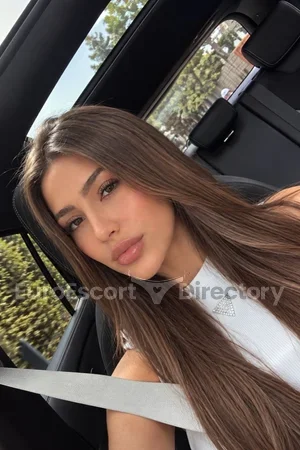 Chloe Euro Escort