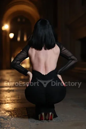 Claudia Chic