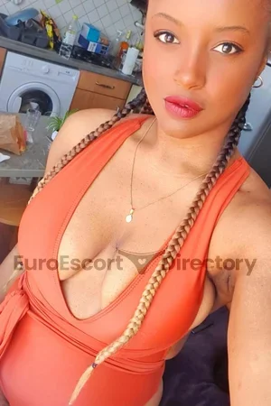 Kimsie Euro Escort