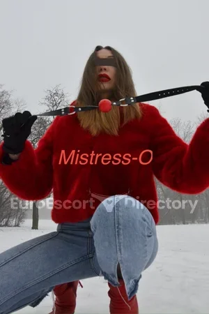 Mistress O escort